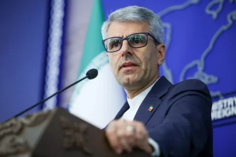 İran ABŞ və Qərbin ittihamlarını gülünc adlandırıb